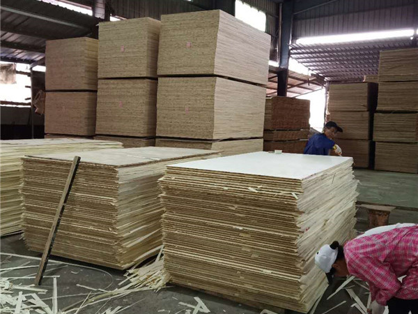 生產(chǎn)車(chē)間